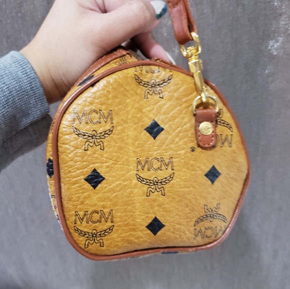 3️⃣0️⃣0️⃣Auth MCM Papillon made in Germany - Picture 8 of 16